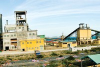 HT1 trong vòng xoáy nợ nần